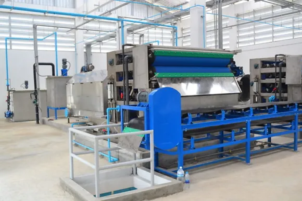 Belt Filter Press (เครื่องรีดตะกอนชนิดสายพาน)