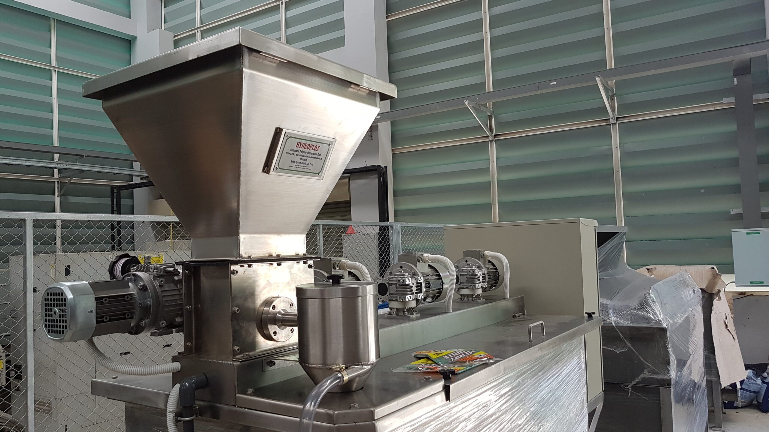 polymer preparation unit (เครื่องเตรียมสารละลายพอลิเมอร์)